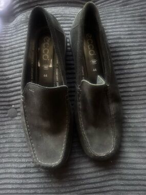 ECCO Men’s Black Suede Slip-On Loafers size 42